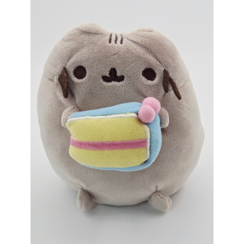 Pusheen the Cat Plush Holding Cake Slice Grey Tabby Stuffed Animal 4.5 Inch